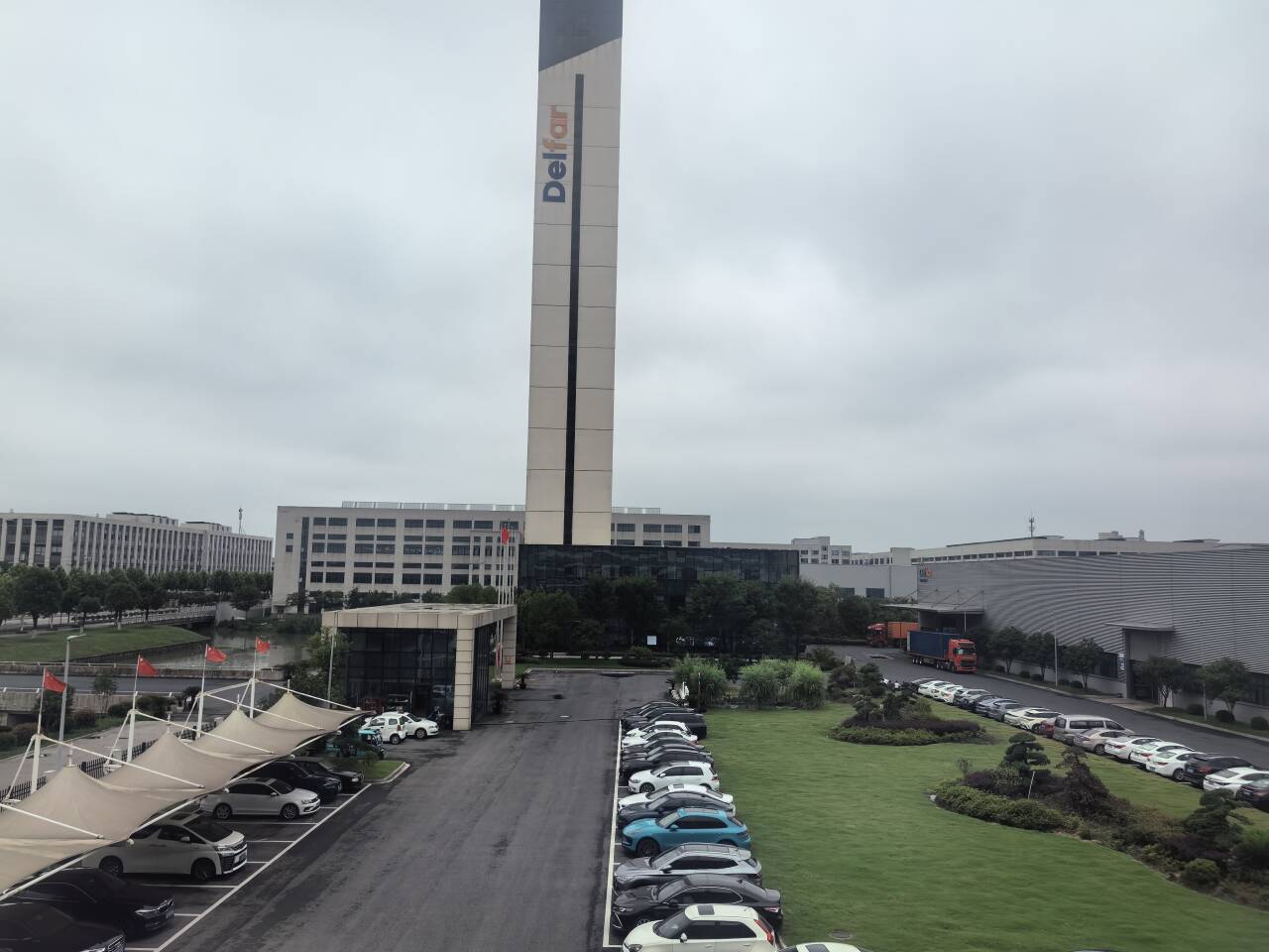 June 23rd, 2025 Delfar Elevator Container Loading 