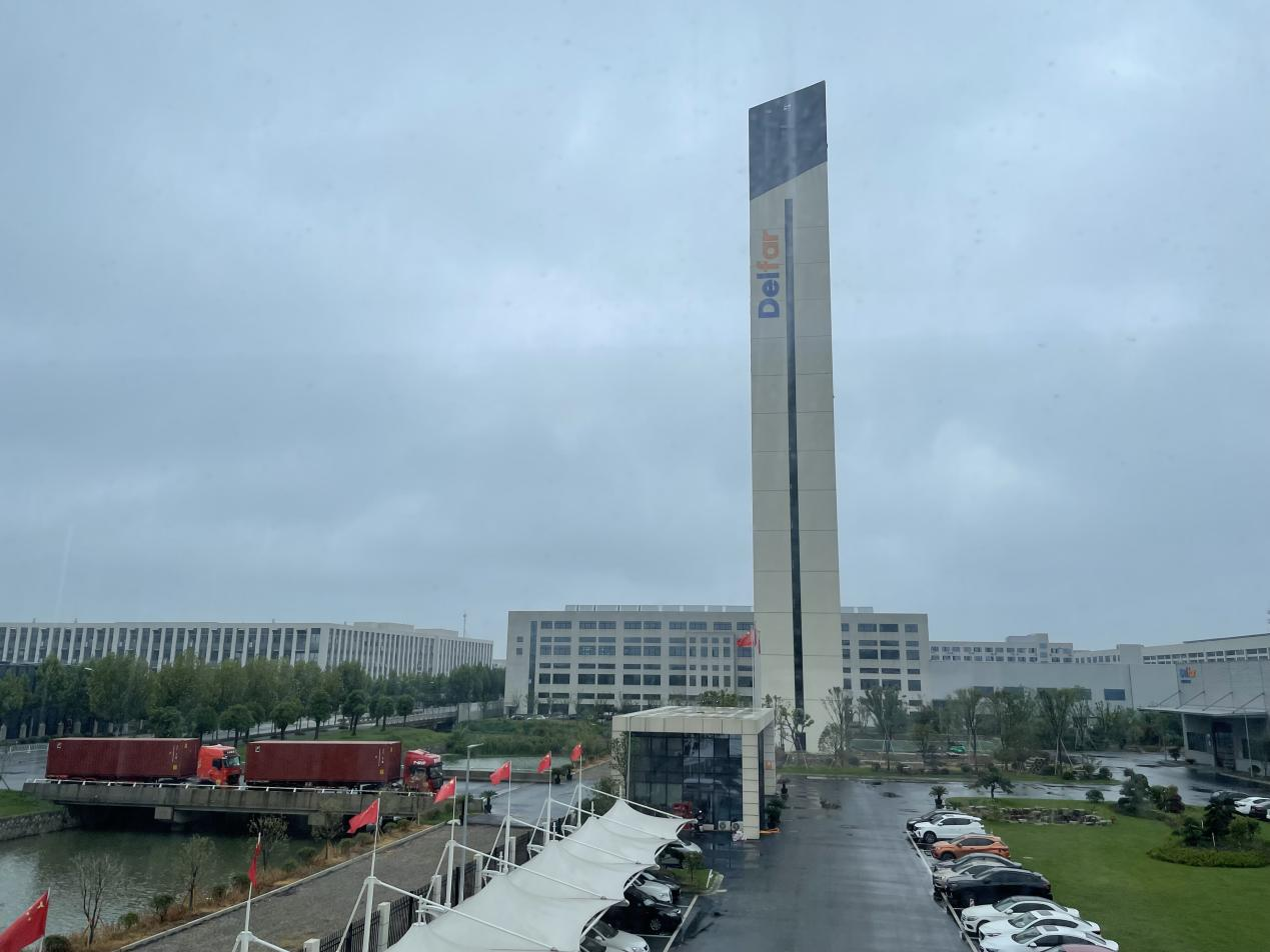 September 5th, 2022 Delfar Elevator Container Loading 