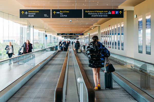 airport moving walkway