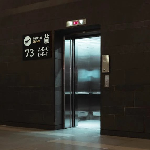 Airport Elevator Manufacturer & Supplier in China-Delfar5