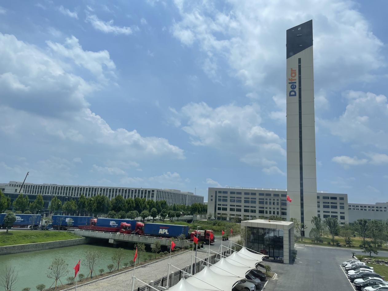 July 7th, 2022 Delfar Elevator Container Loading