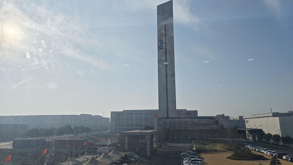 January 9th, 2026 Delfar Elevator Container Loading 