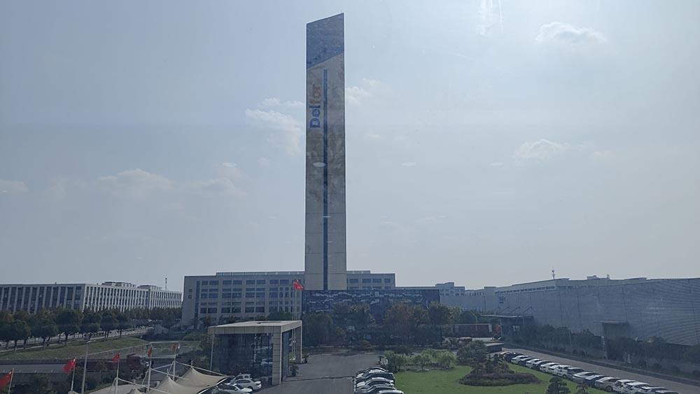 October 28th, 2025 Delfar Elevator Container Loading 