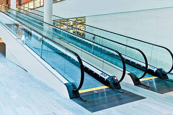 shopping mall moving walkway