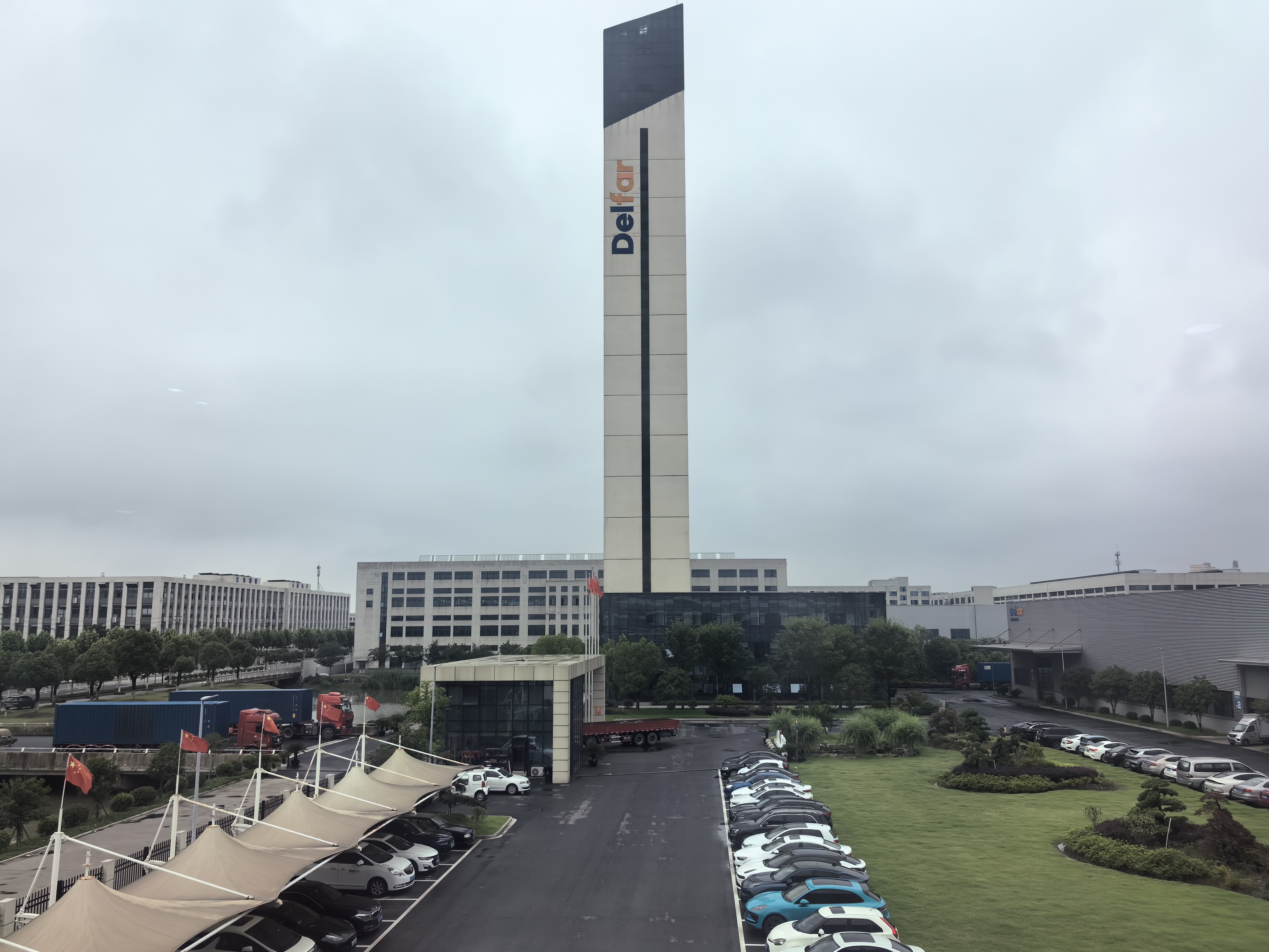 June 9th, 2025 Delfar Elevator Container Loading 