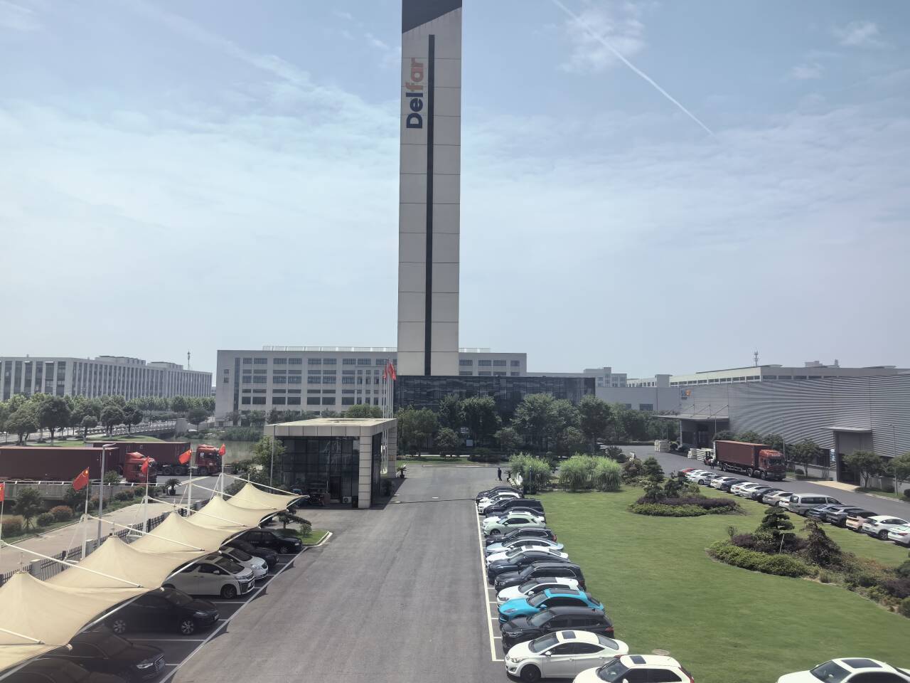 June 25th, 2025 Delfar Elevator Container Loading 