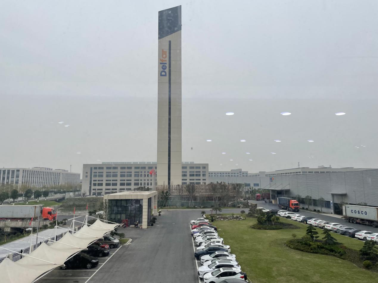 December 8th, 2022 Delfar Elevator Container Loading 