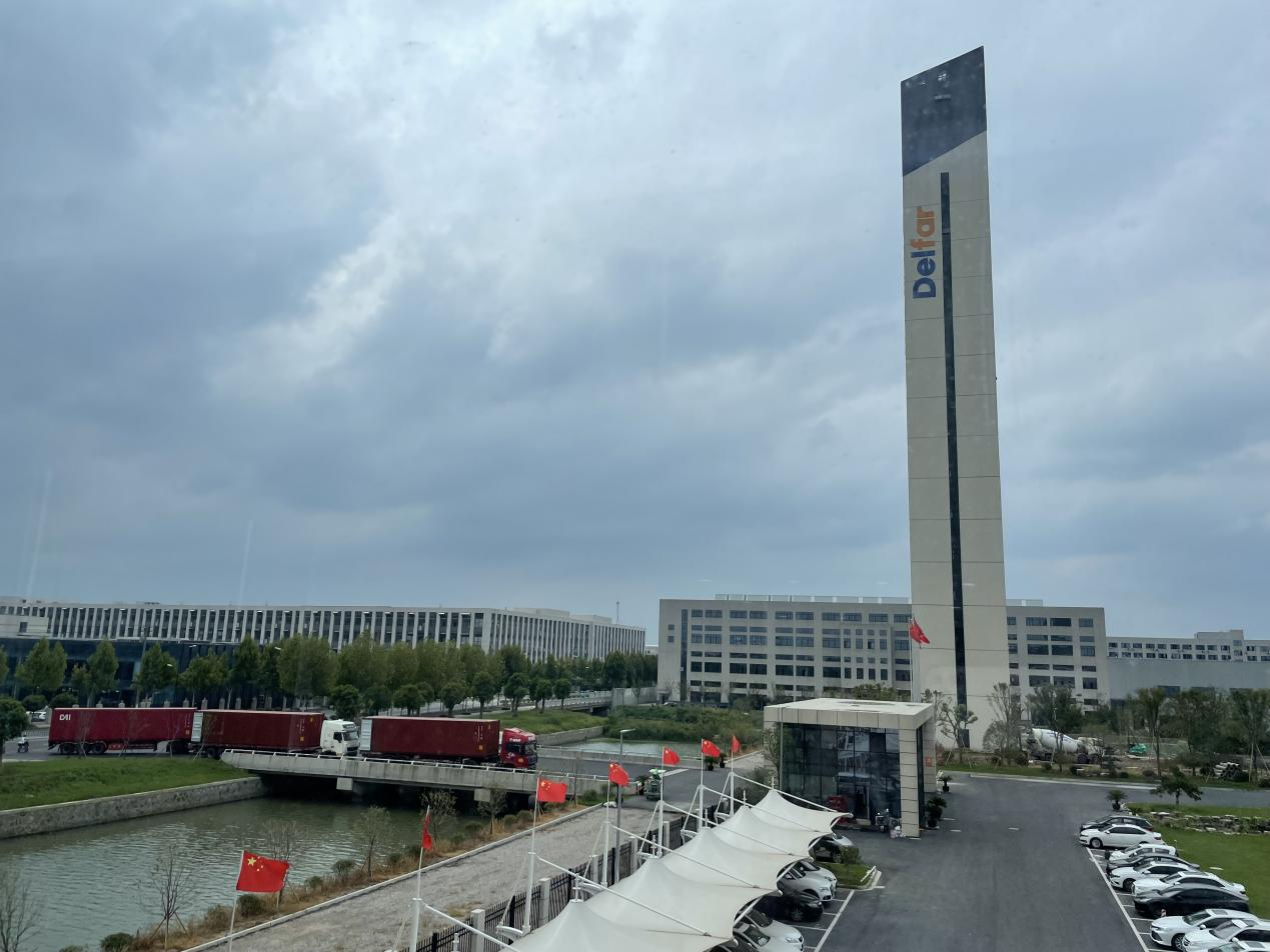 September 2nd, 2022 Delfar Elevator Container Loading 