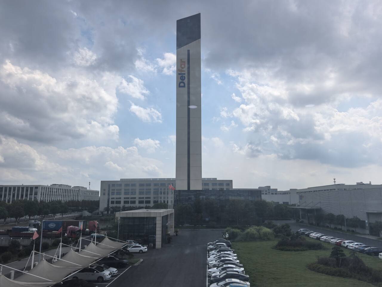 September 19th, 2025 Delfar Elevator Container Loading 