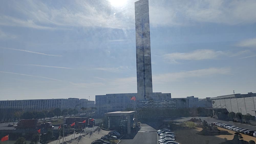 December 29th, 2025 Delfar Elevator Container Loading 