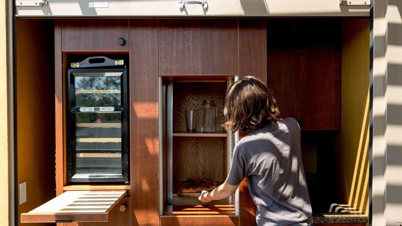 091416mansiondumbwaiter_1280x720