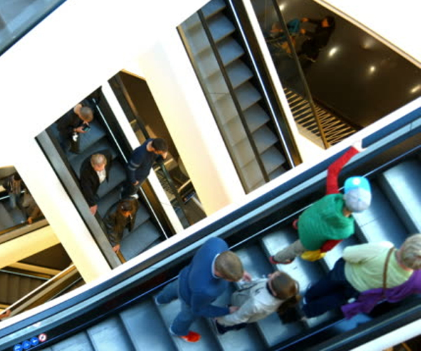 Delfar-A High-Quality Supplier of Criss Cross escalators