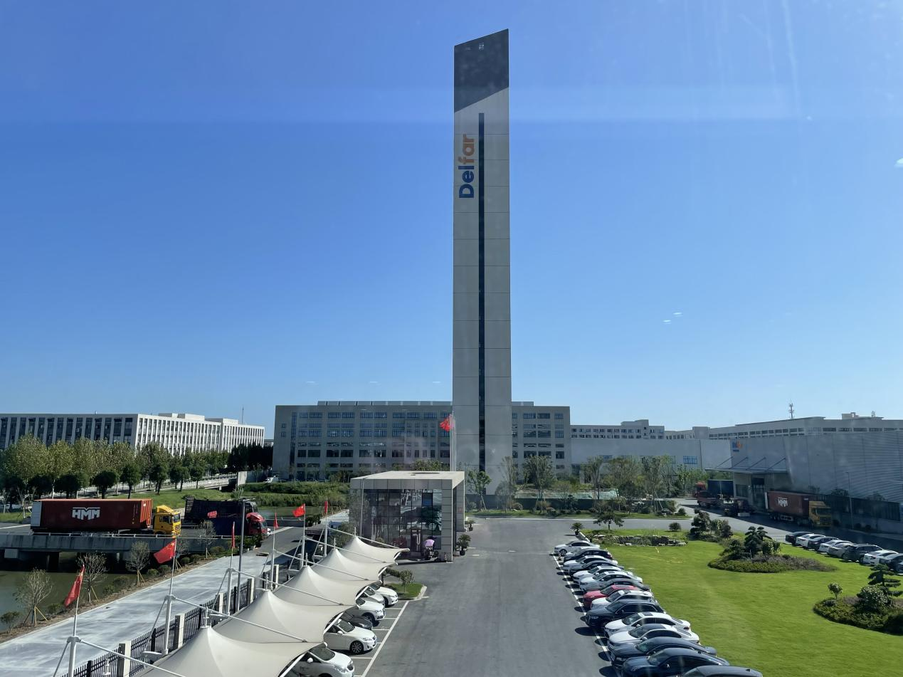 September 19th, 2022 Delfar Elevator Container Loading 