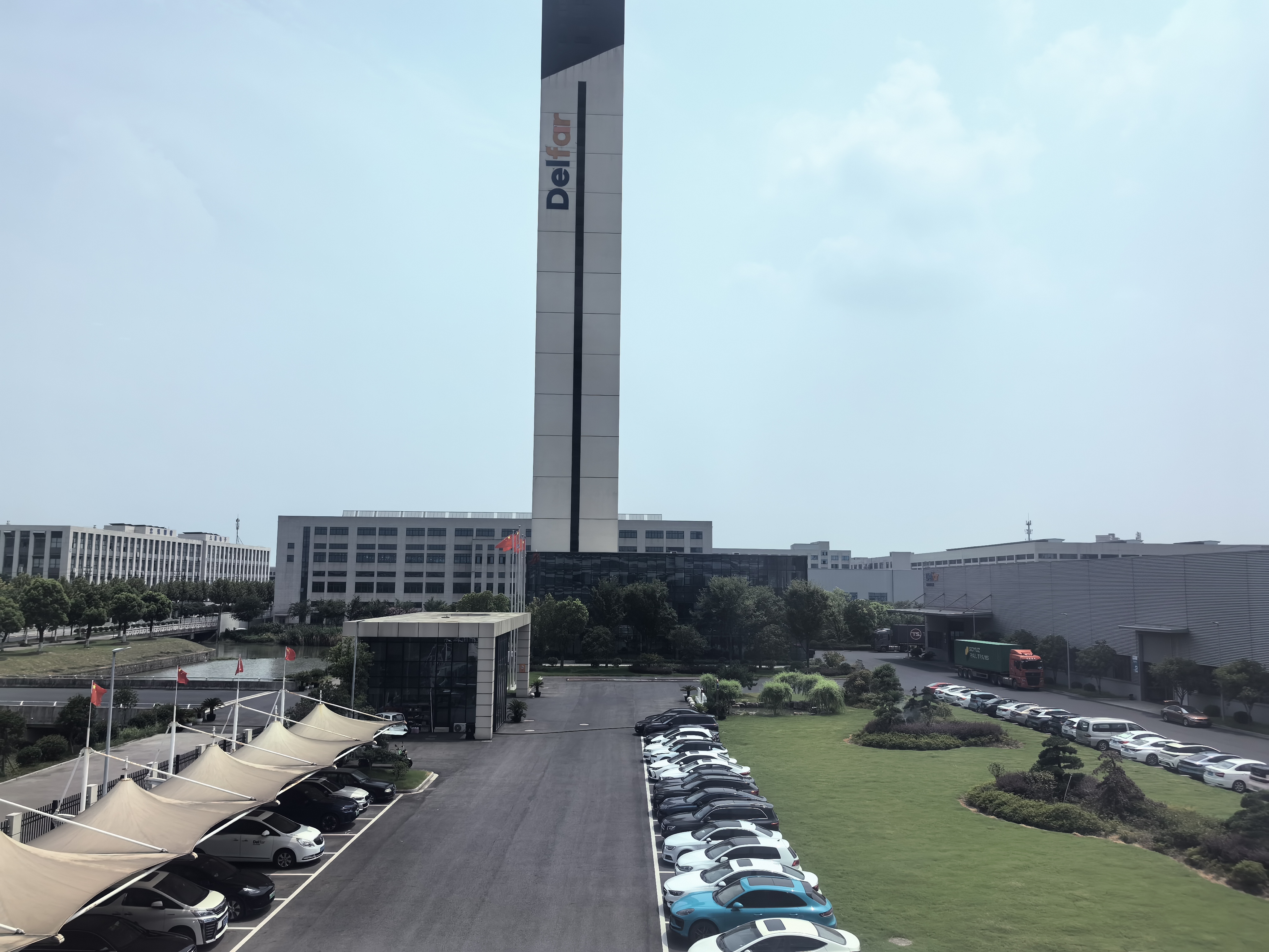 July 18th, 2025 Delfar Elevator Container Loading 